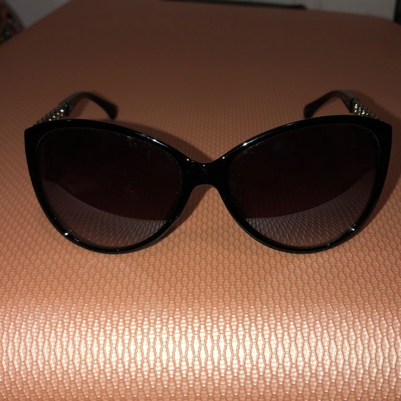 Sunglasses - Picture 4 of 4